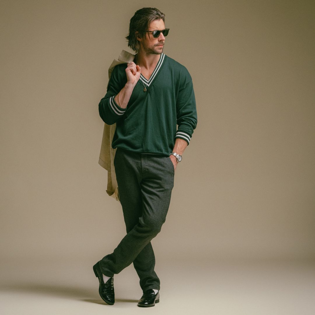 Men's Vintage Club V-Neck Sweater - Forest Green