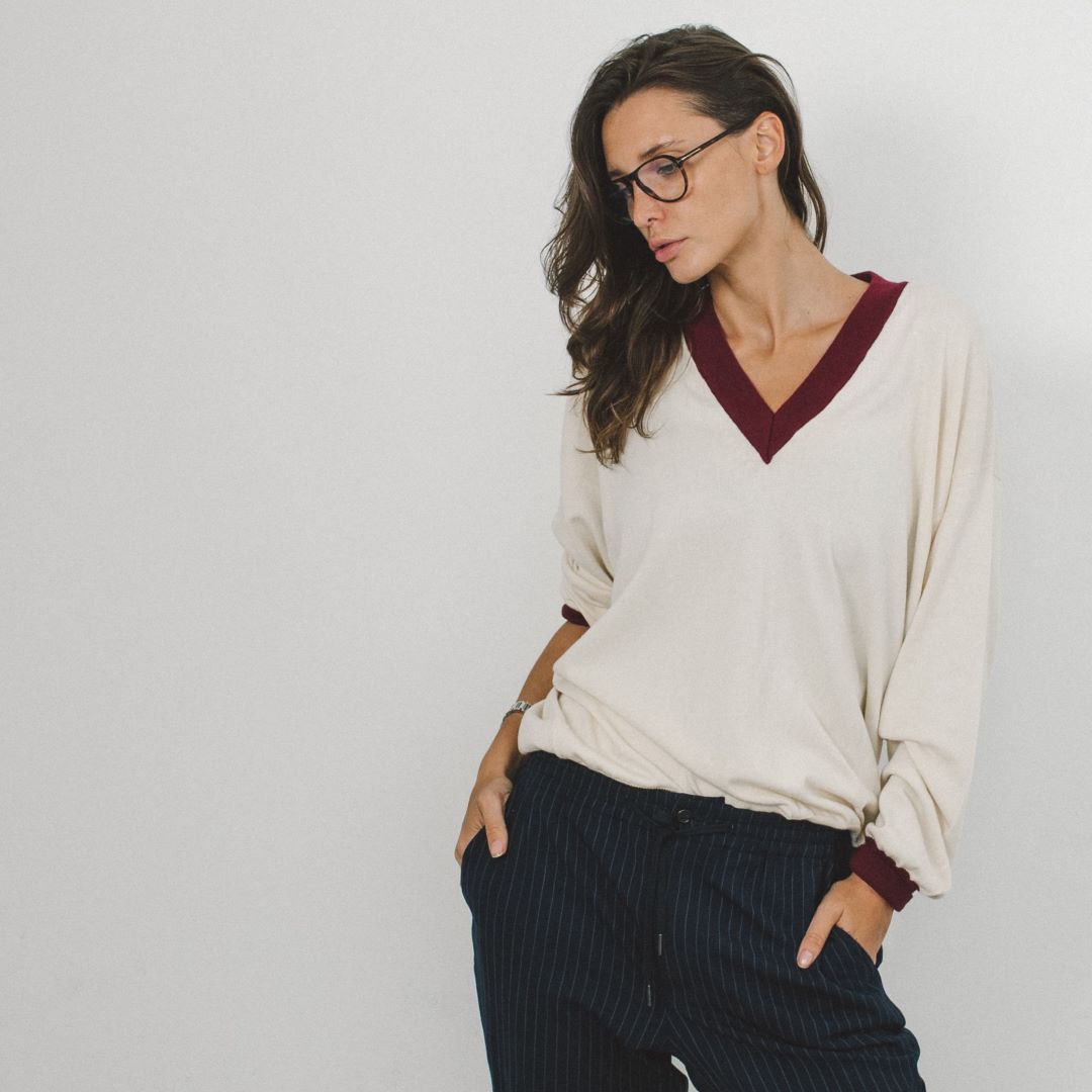 Women's Vintage V-Neck Sweater - Vintage White / Burgundy