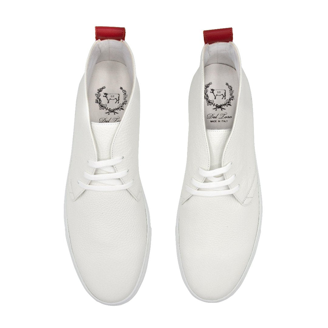 Men's White Pebbled Leather Chukka Sneaker