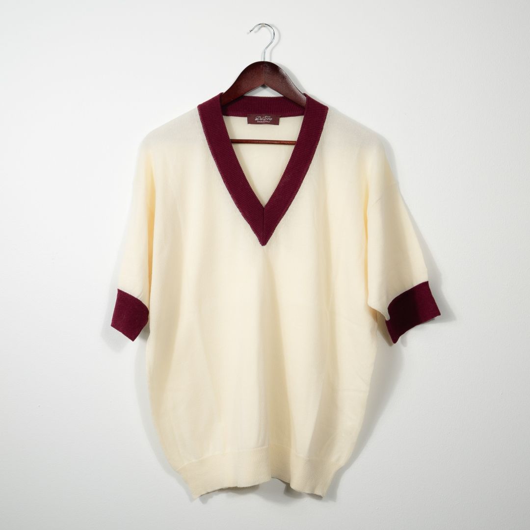 Women's Vintage Short Sleeve V-Neck Sweater - Vintage White / Burgundy